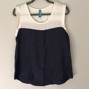 Buttons Sleeveless Blouse